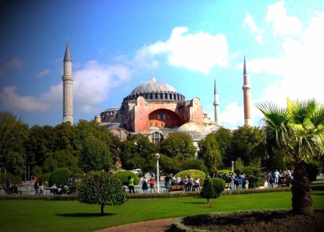 Ramazan boyunca Ayasofya'da Kur'an-ı Kerim okunacak 7