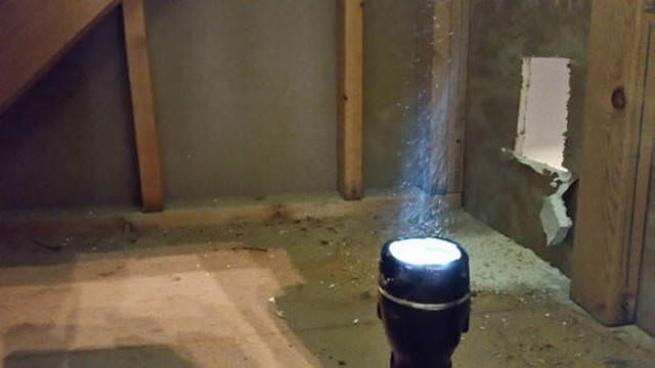 Bakın merdivenin altına ne yaptı 8