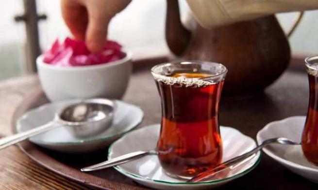 Çayı sıcak içenlere kötü haber 5