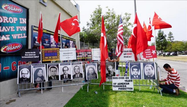 Ermenilerden Los Angeles'ta protesto 2