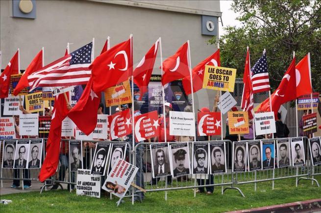 Ermenilerden Los Angeles'ta protesto 6
