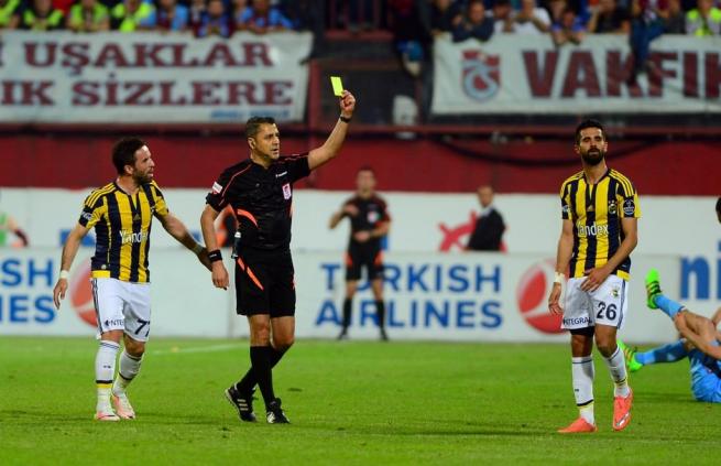 Dünya basını olaylı Trabzonspor-Fenerbahçe derbisini böyle yazdı. 17