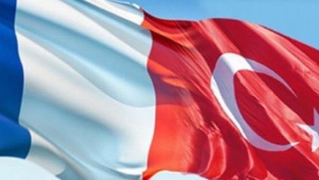 Fransa saldırısına ünlülerden tepki 11