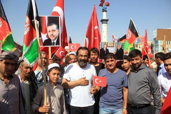 Darbe girişimine dünyadaki Müslümanlar da tepki gösterdi 10