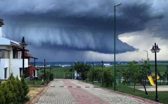 Edirne'deki bu görüntü uçak düşürebilir 3