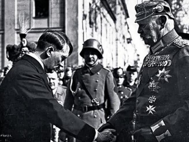 Hitler'in görülmemiş fotoğrafları 9