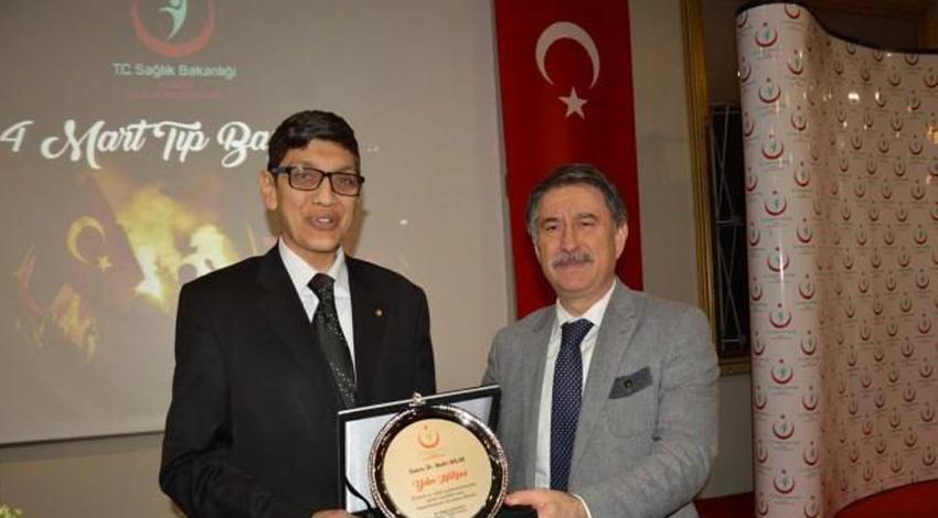 'Yılın Doktoru' hayatını kaybetti!