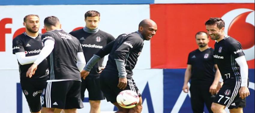 Beşiktaş’ta Lyon maçı hazırlıkları başladı