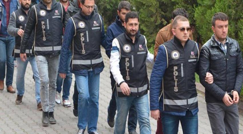 8 FETÖ'cü tutuklandı!