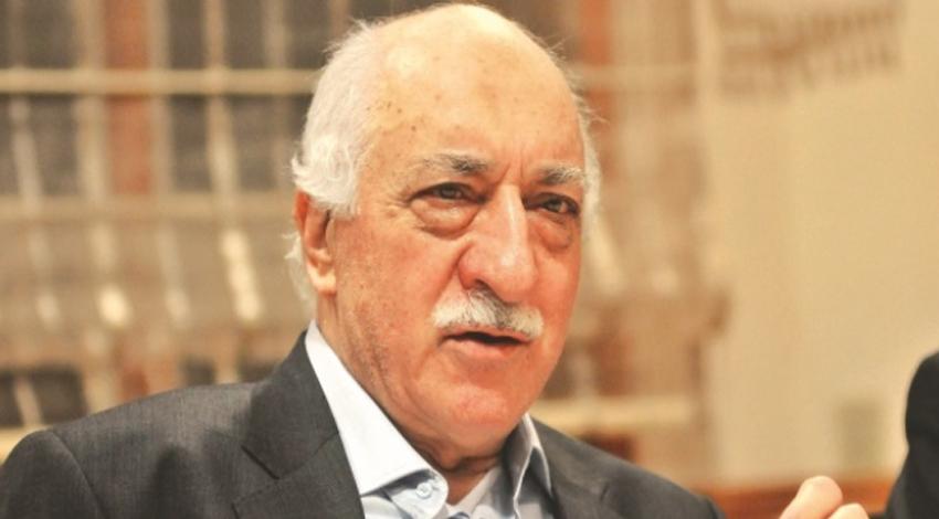 Ünlü şarkıcı FETÖ'cülerden şikayetçi oldu!