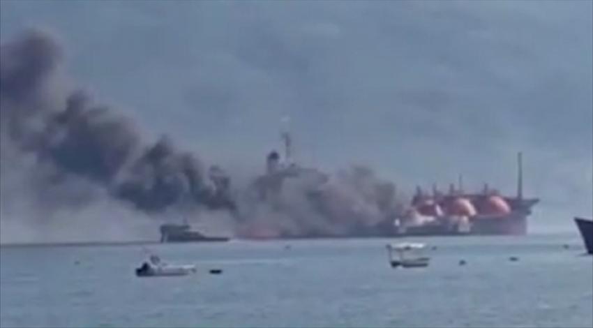 Kocaeli Körfezi'nde LPG yüklü tankerde yangın