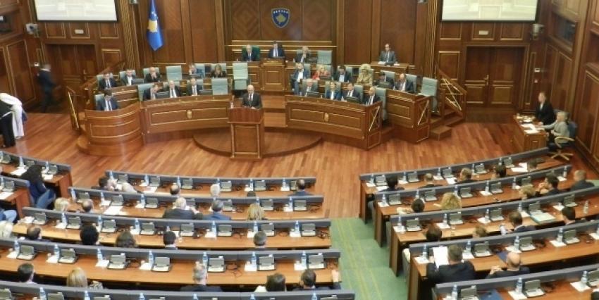 O ülkede hükümet düştü!