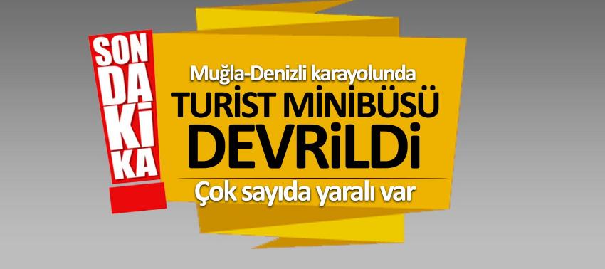 Turist minibüsü devrildi, yaralılar var