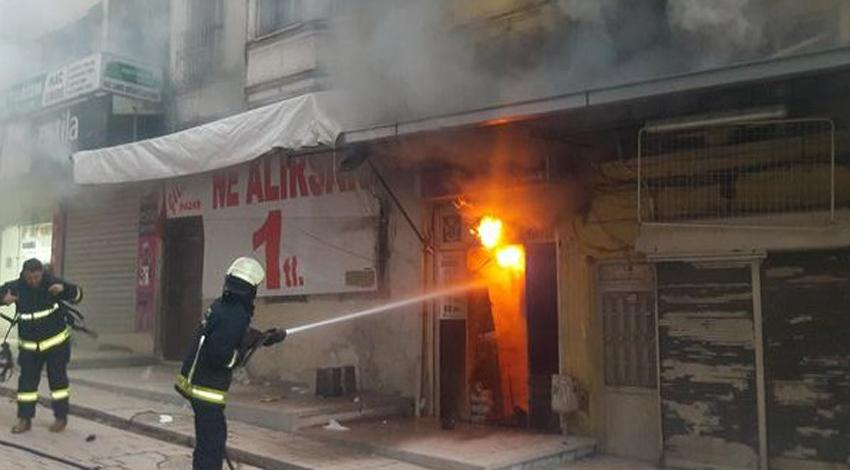 Bursa'da tarihi çarşıda yangın!