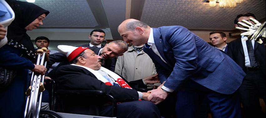 Soylu gaziler ve şehit aileleri ile iftarda buluştu