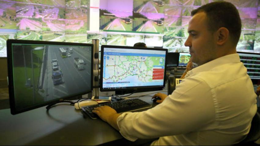 İBB'den yolda kalanlara ücretsizçekici hizmeti!