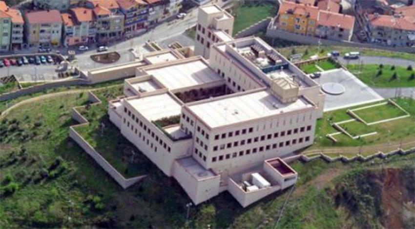 ABD İstanbul Başkonsolosluğu'nda şüpheli şahıs alarmı
