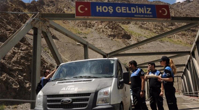 Polisten vatandaşlara bayram sürprizi