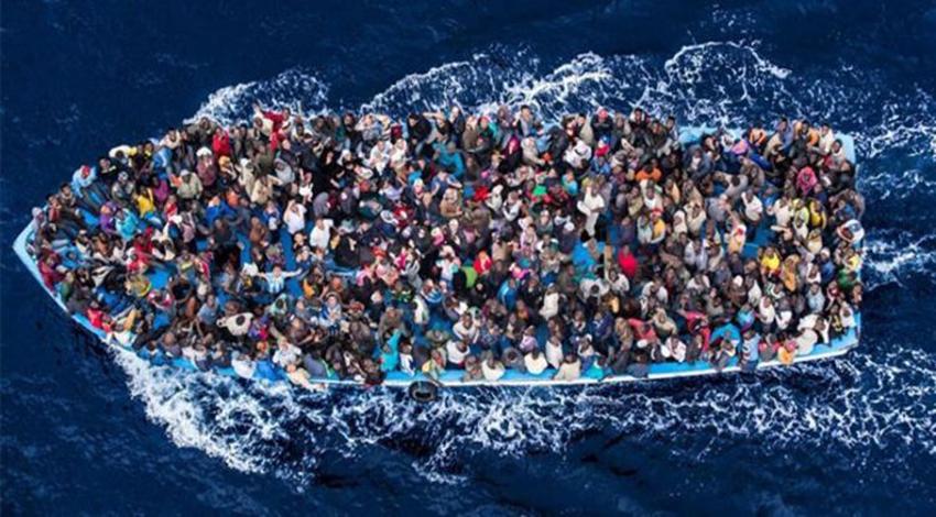 Libya açıklarında 712 mülteci kurtarıldı!