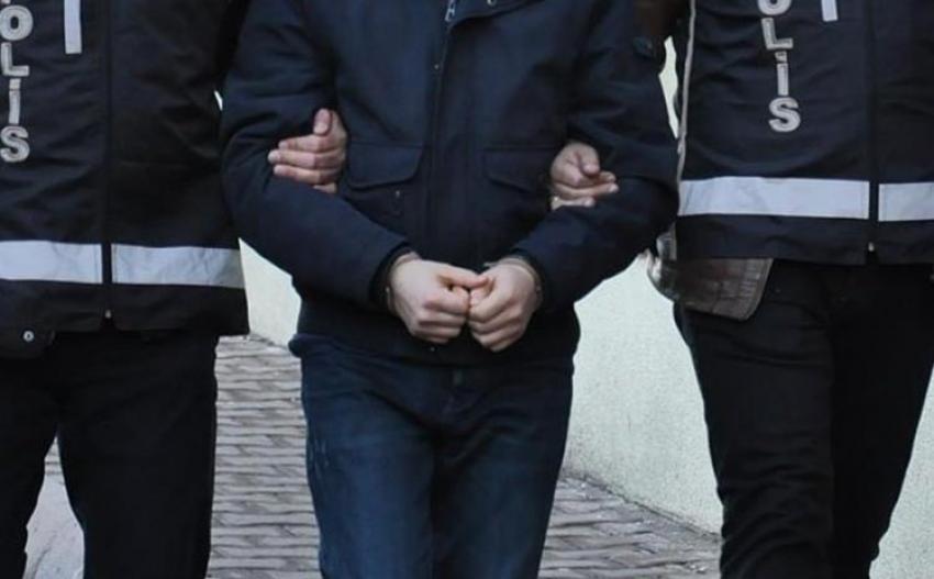 Sahte MİT kimliğiyle dolaşan FETÖ'cü yakalandı