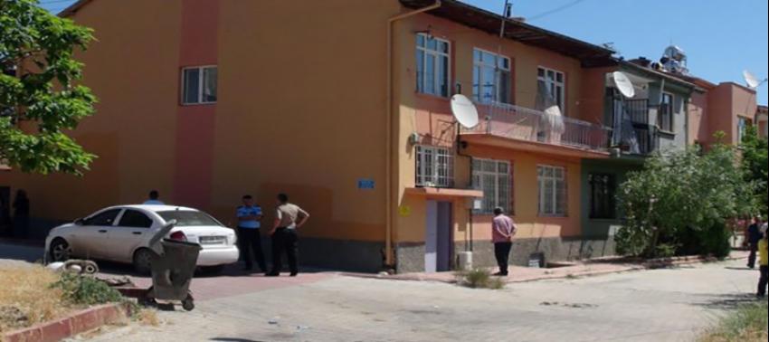 88 yaşındaki annesini, elleriyle boğarak öldürdü