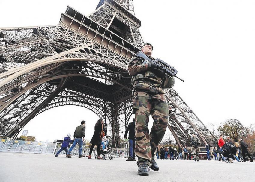 Paris'te terör alarmı!