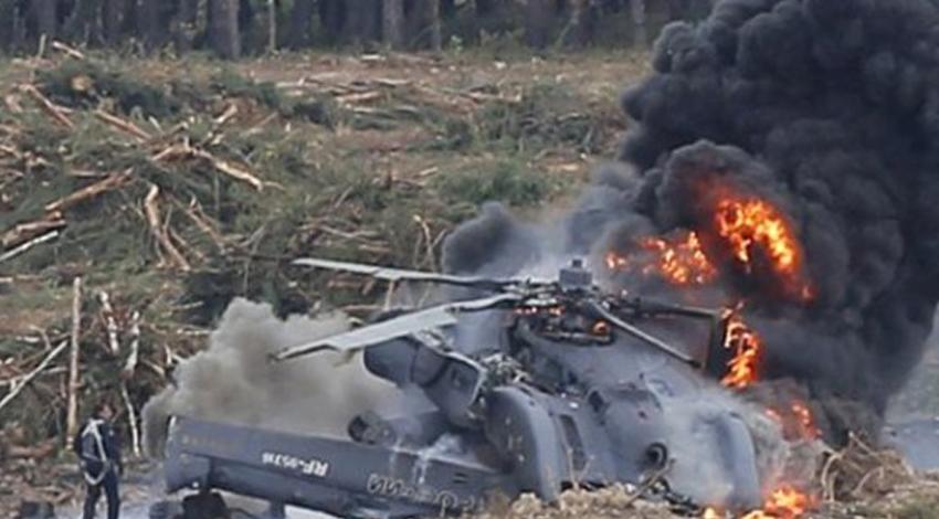 Alman askeri helikopteri düştü