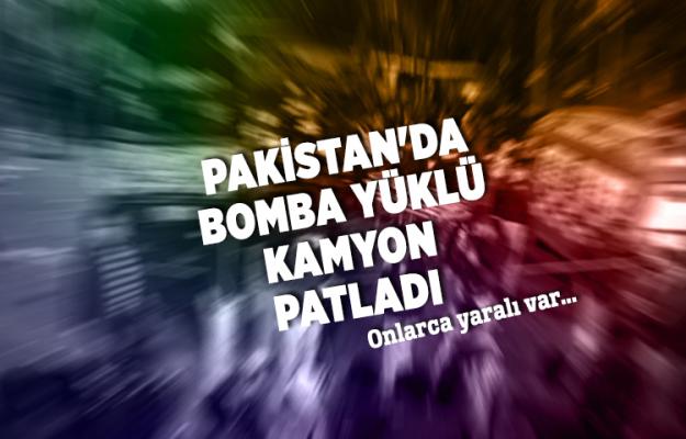 Pakistan'da bomba yüklü kamyon patladı
