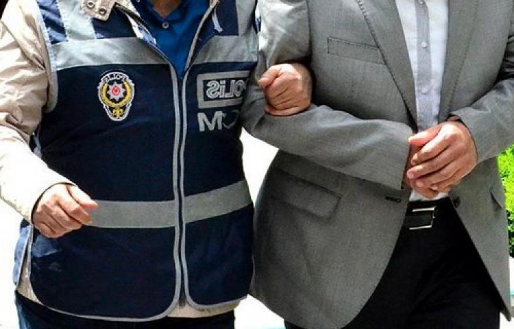 Okul müdür yardımcısı DEAŞ'lı çıktı