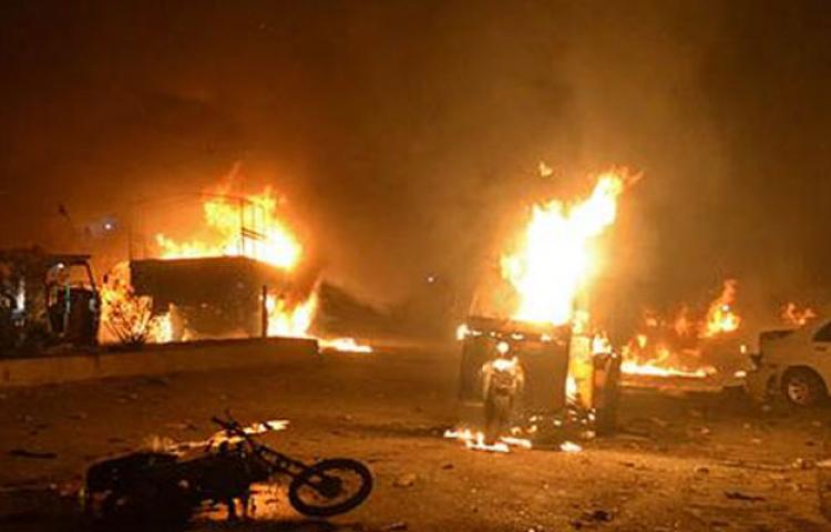 Pakistan'da bombalı saldırı