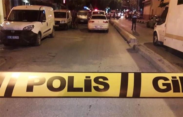 İstanbul'da olaylı gece: 1’i Polis 2 Yaralı!