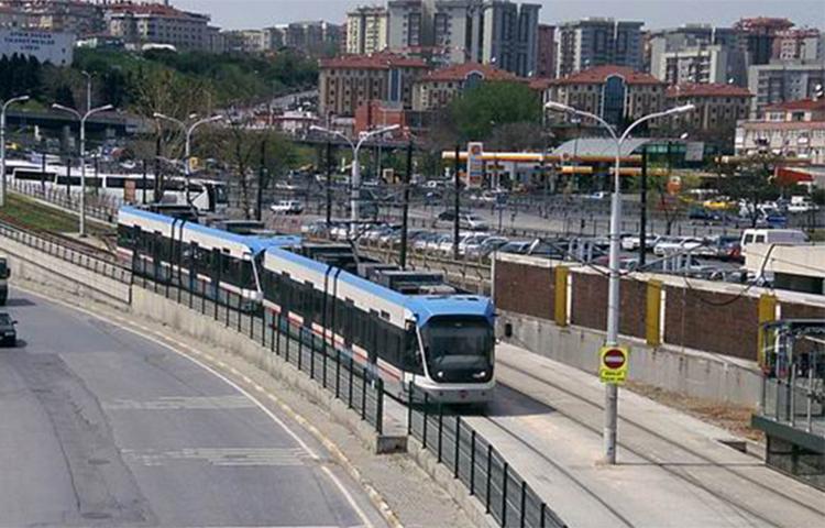Zeytinburnu tramvay hattı yerin altına alınıyor