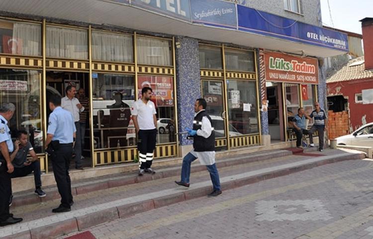 Otel odasında esrarengiz olay!