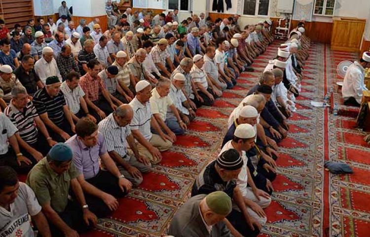 Bayram namazı saati kaçta? Bayram namazı nasıl kılınır? Bayram namazı kaç rekat?