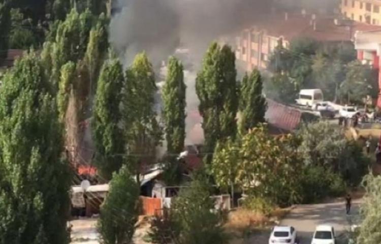 Ankara'da korkutan yangın!