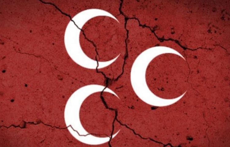 MHP'de toplu istifa!