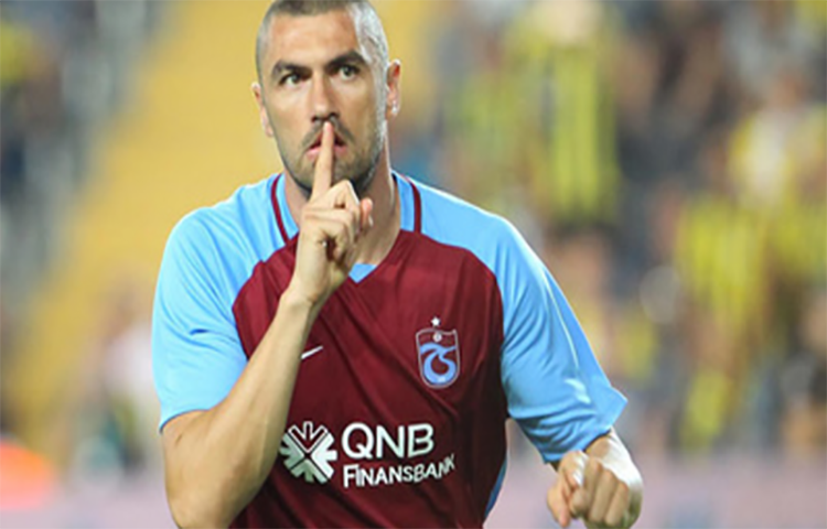 Burak Yılmaz 3 hafta daha yok