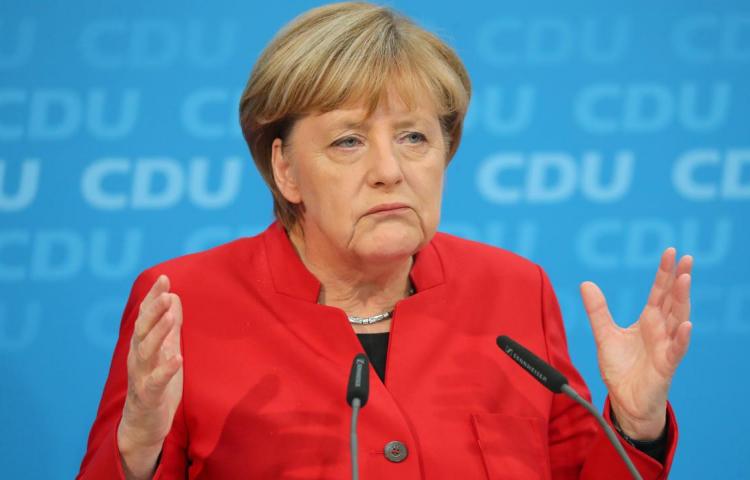 Merkel 4'üncü kez kazandı!