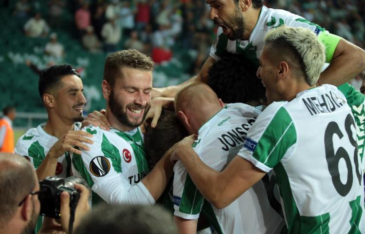 Konyaspor'dan tarihi başarı!