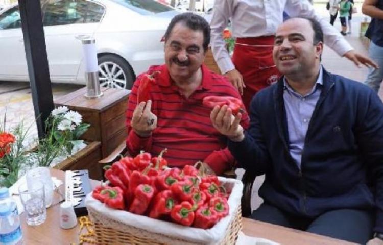 Tatlıses'e ilginç hediye!