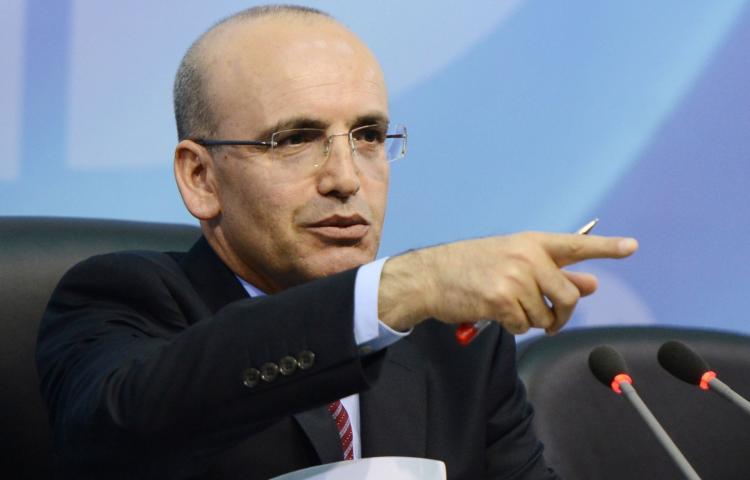 Mehmet Şimşek'ten önemli vize açıklaması