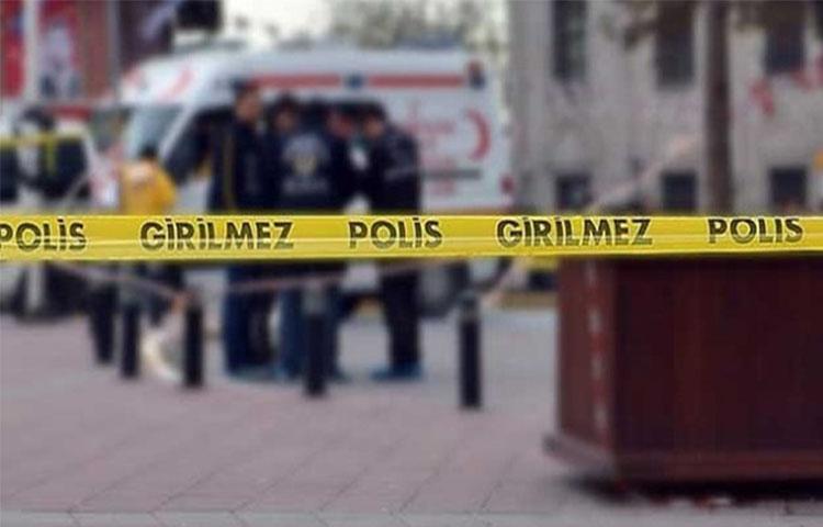 Hakkari’de kamyonet devrildi!