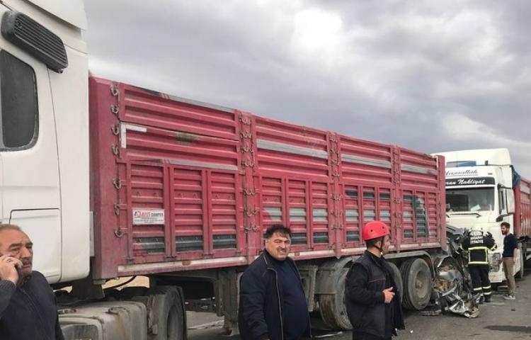 Aksaray'da zincirleme trafik kazası!