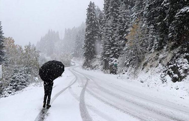 Kar, doğudan batıya geliyor