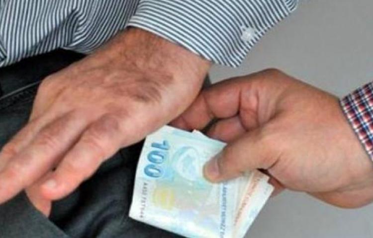 Müdür yardımcısı rüşvetten tutuklandı