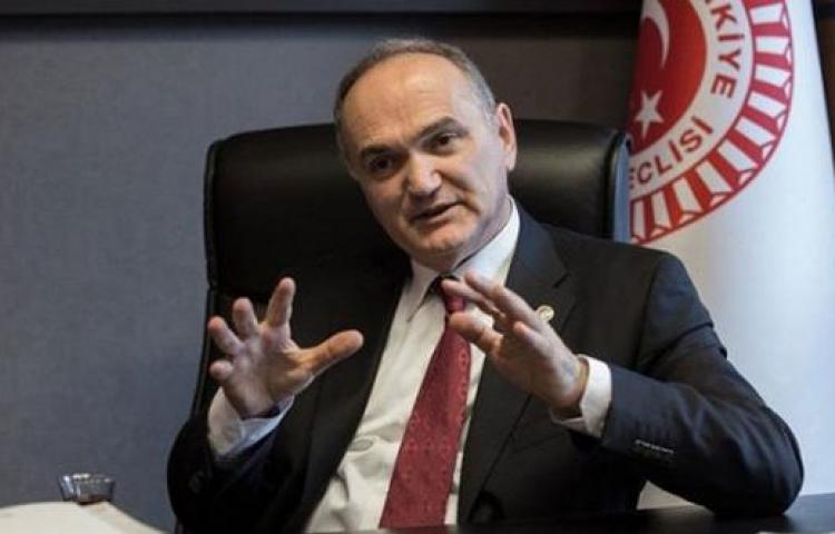 Bakan Özlü yerli otomobilin detaylarını anlattı