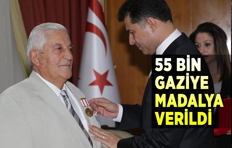 Kıbrıs'ta 55 bin gaziye madalya verildi