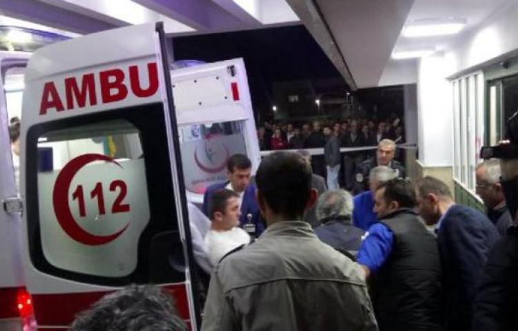 El bombası patladı: 2 asker yaralı