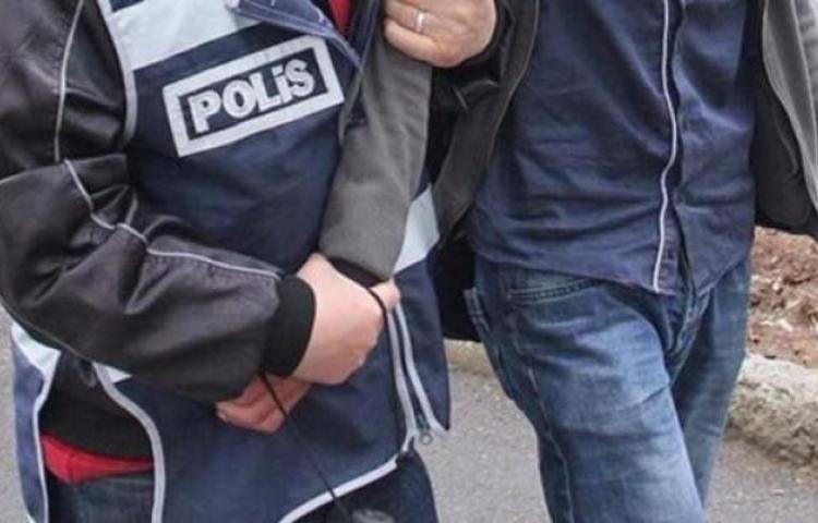 4 astsubay FETÖ'den gözaltına alındı