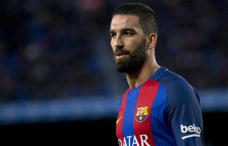 Galatasaray'da flaş Arda Turan kararı